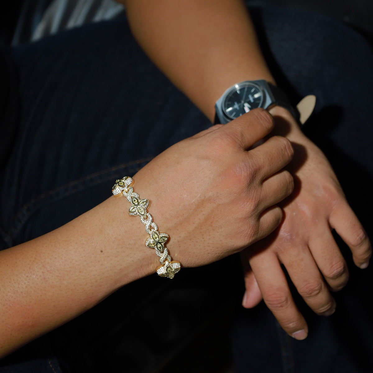 Bling Infinity Clover Bracelet Olive