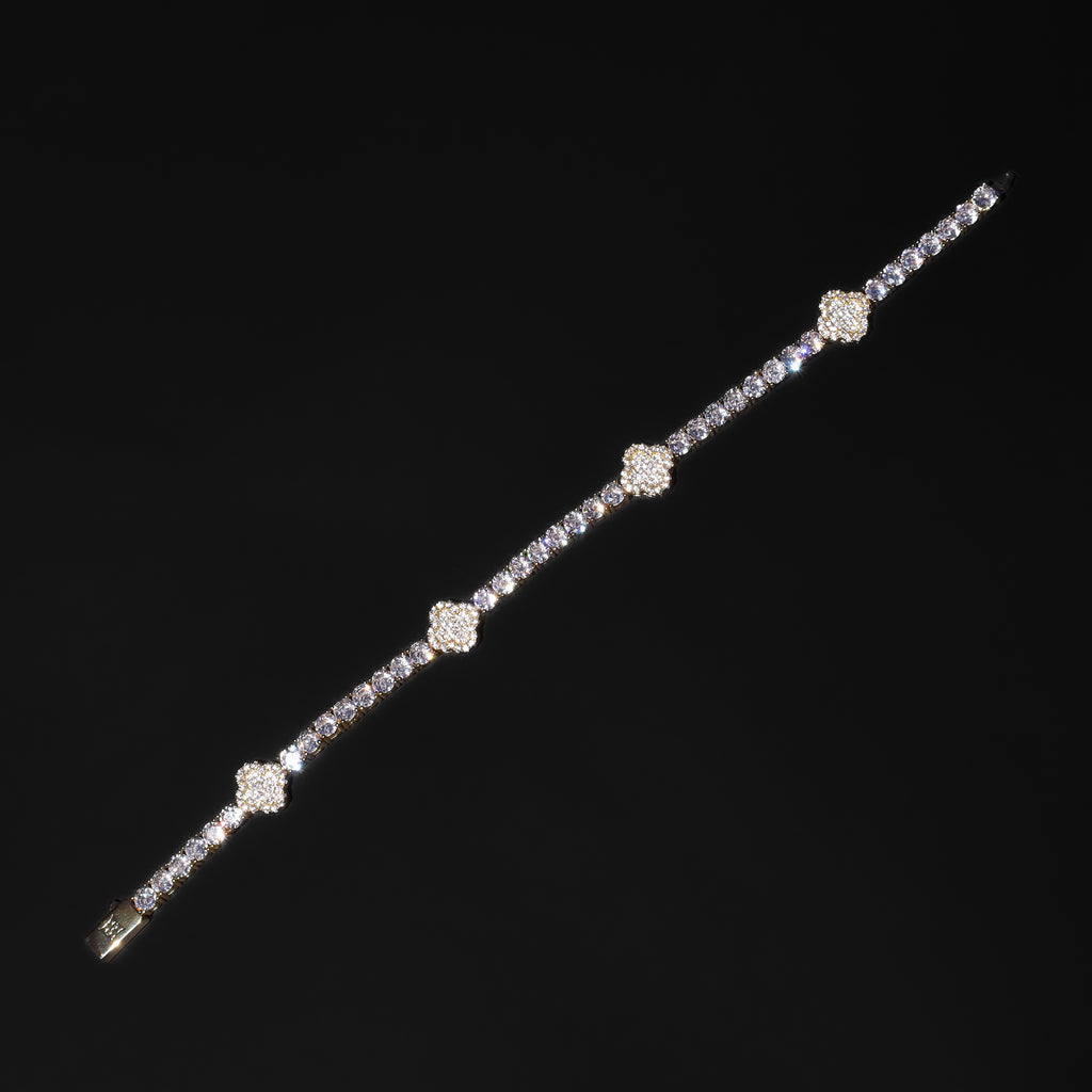 Bling Tennis Clover Bracelet (PREORDER NO COD HIGH DEMAND)