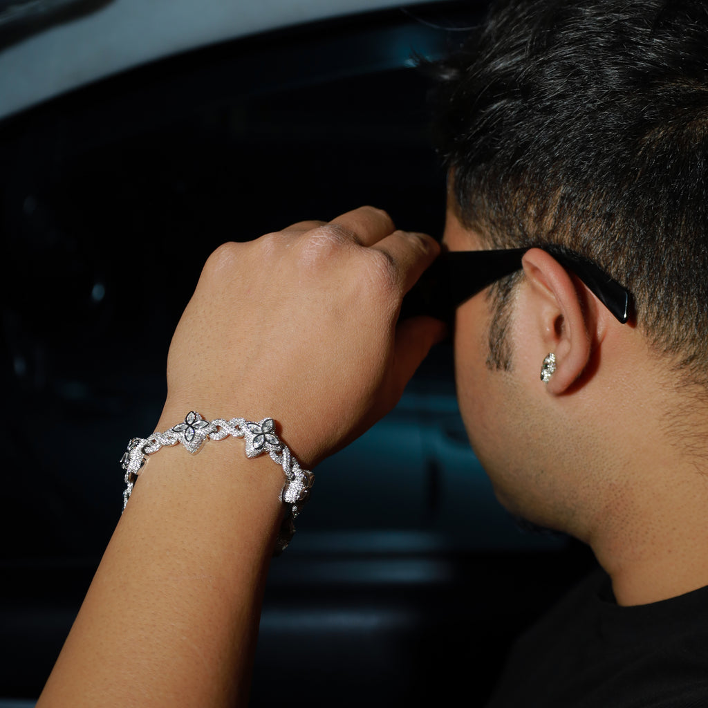 Bling Infinity Clover Silver
