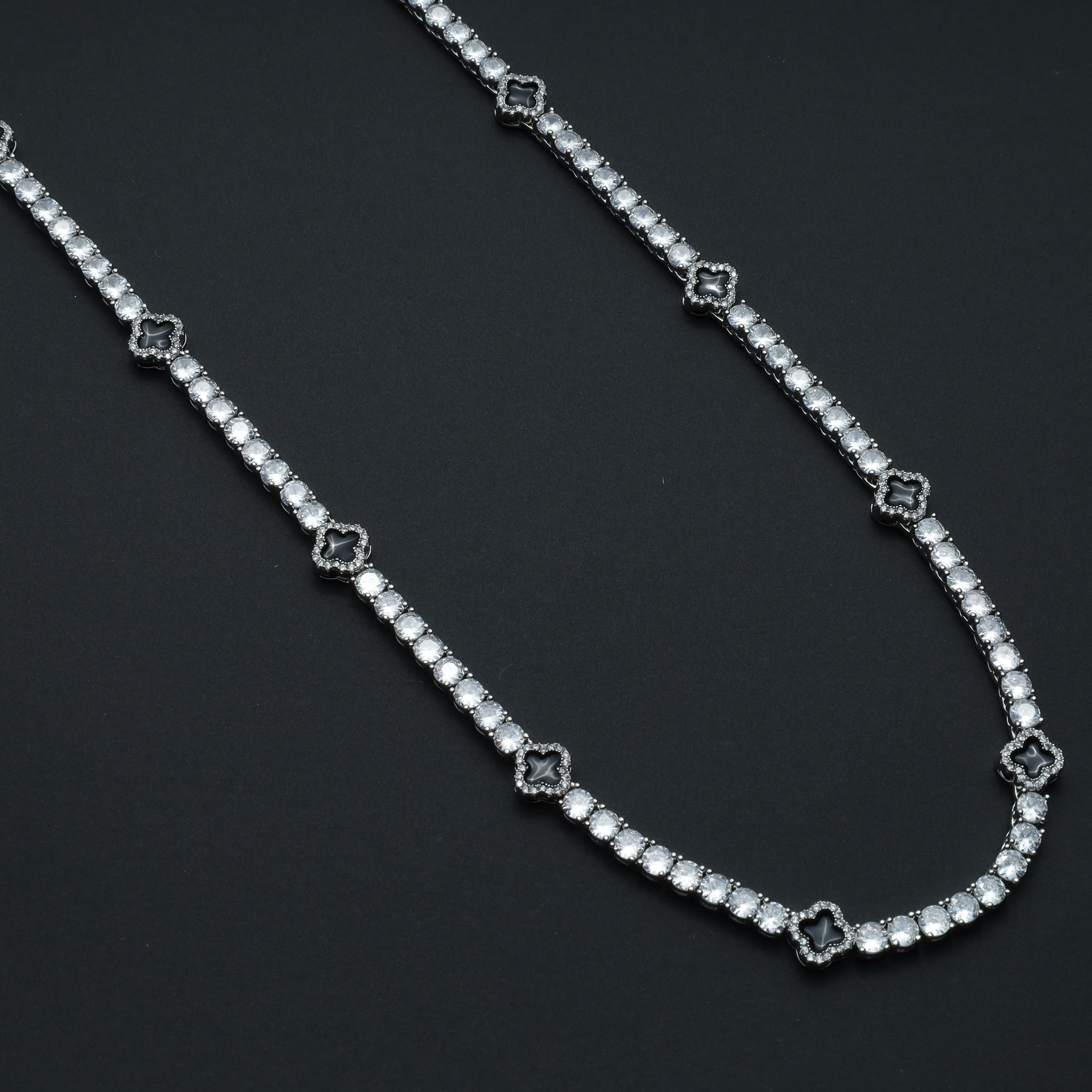 Marcus Motif Chain (PREORDER NO COD HIGH DEMAND)