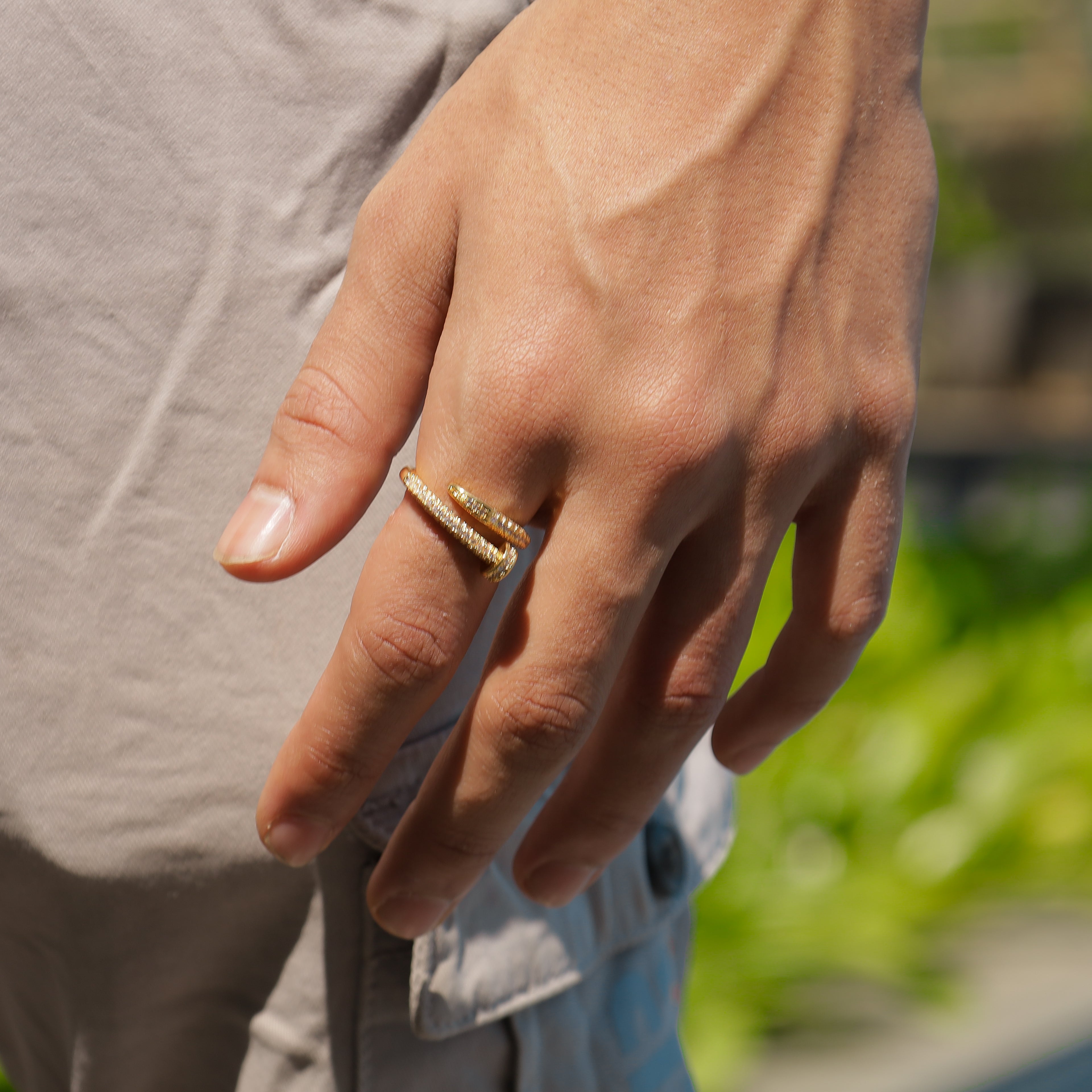 Bling Curbed Nail Ring